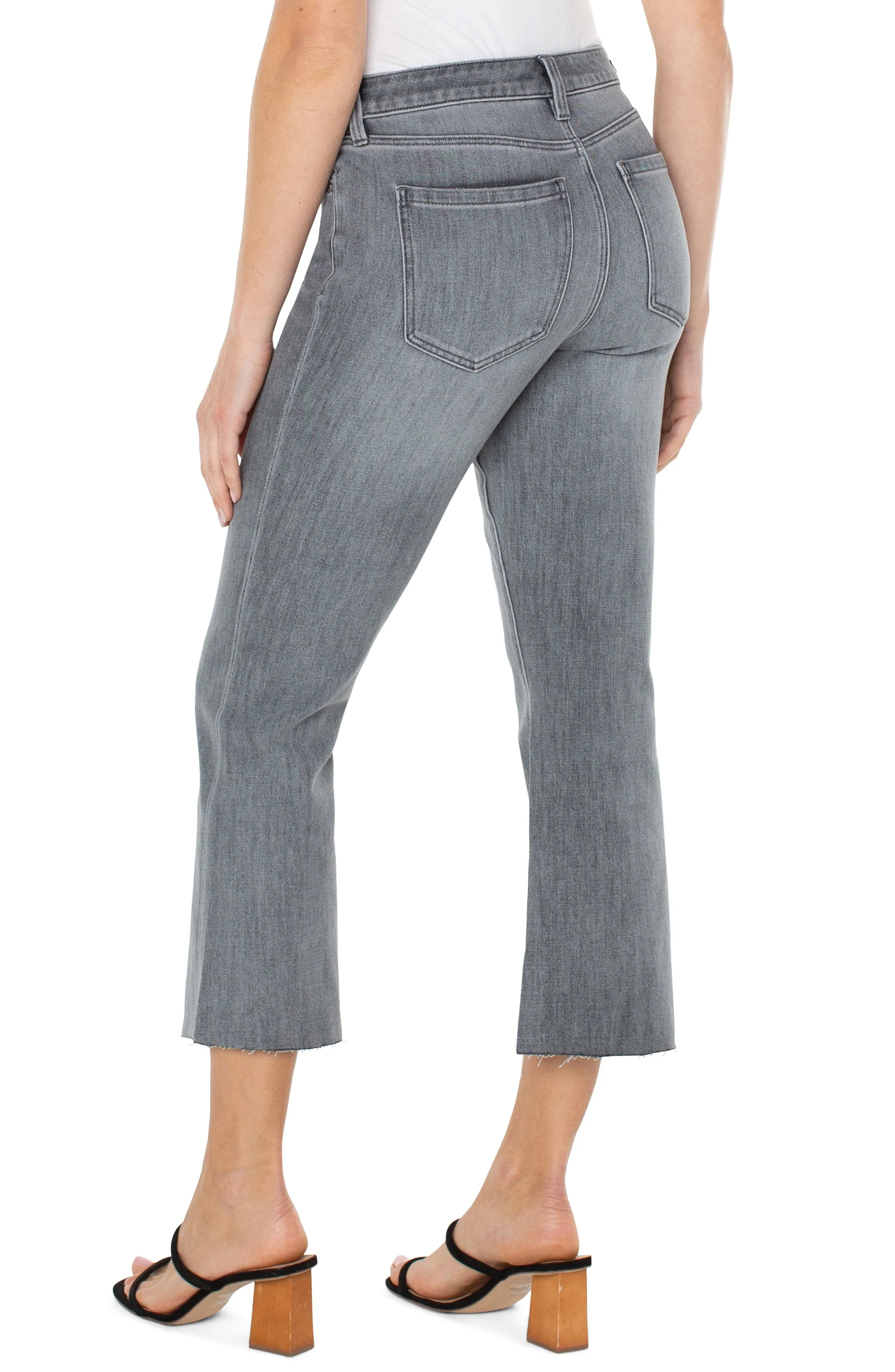 CROP FLARE GREY WASH HANNAH JEAN WITH FRAY HEM