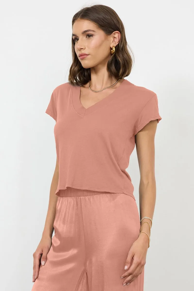 SURI ORGANIC DEEP V CAP SLEEVE TEE